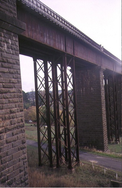1 railway viaduct heales street taradale side elevation apr1995