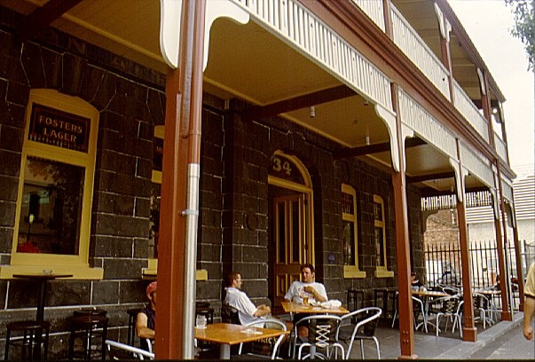 macs hotel franklin street verandah january 2000
