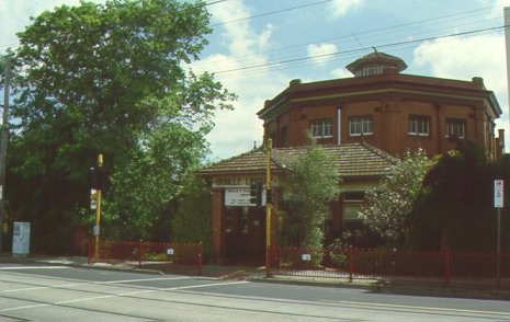 1 braille library 31-51 commercial rd sth yarra oct 2000 jbo front