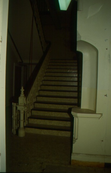 H01950 little sisters of the poor northcote stair 2001