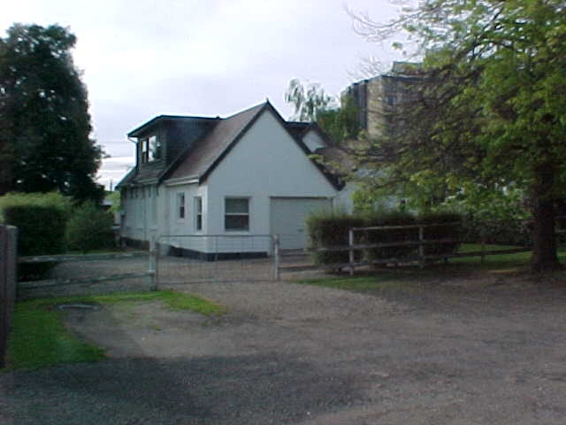 H00633 st giles church gheringhap street geelong rear of masters residence oct01