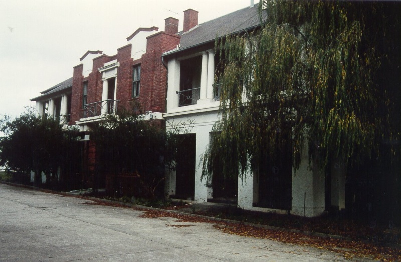 H01098 rafa barracks 1995