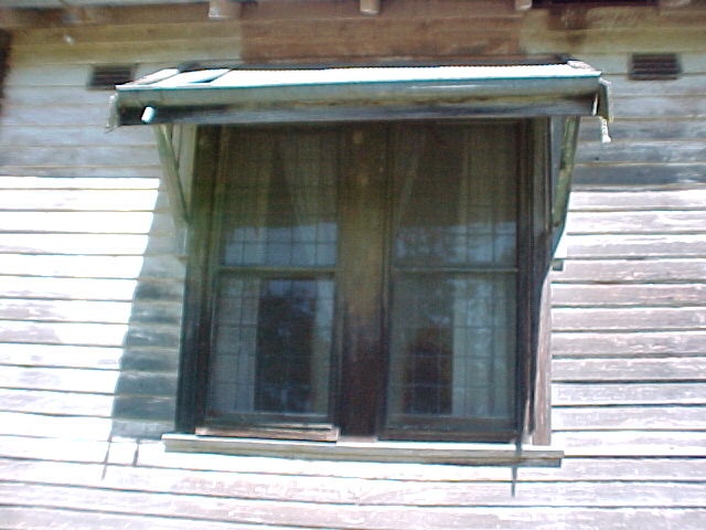 H01832 thologolong homestead window detail mar02 pm1