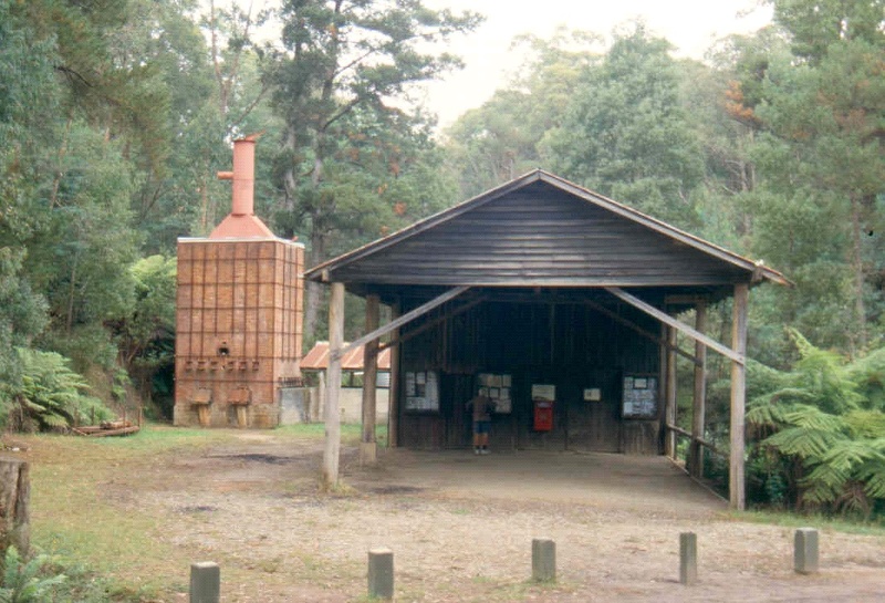 H02012 kurth kiln and storage shed