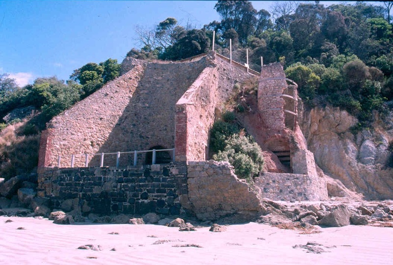 h02043 1 walkerville lime kilns 01 2003