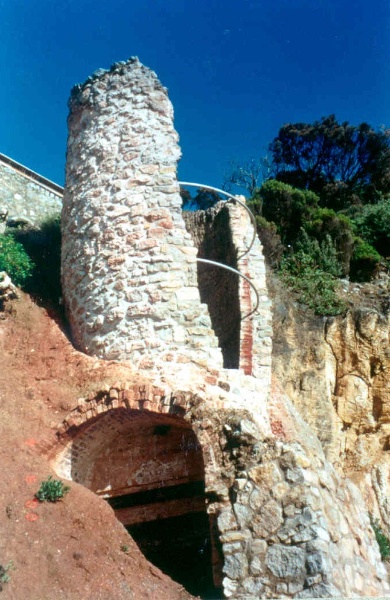 h02043 walkerville lime kilns 04 2003