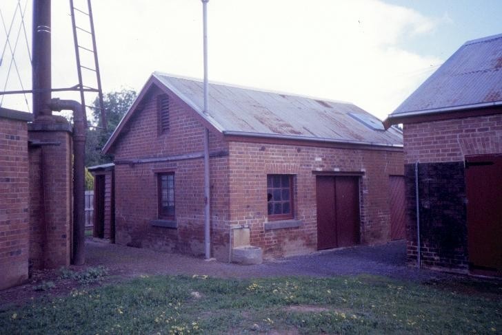 benalla water supply depot benalla carpenters shop she project 2003