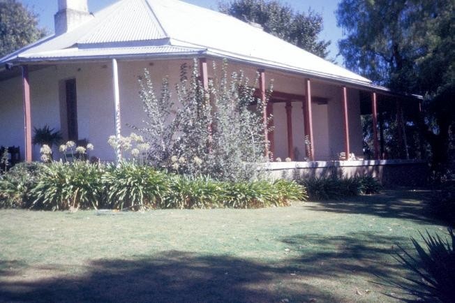 byramine homestead murray valley hwy yarrawonga front of homestead she project 2003