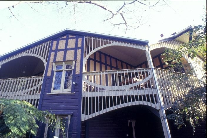 chadwick house the eyrie eaglemont south east verandah detail she project 2003