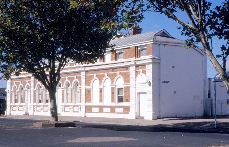 east gippsland regional library service street bairnsdale nicholson st side and rear she project 2003