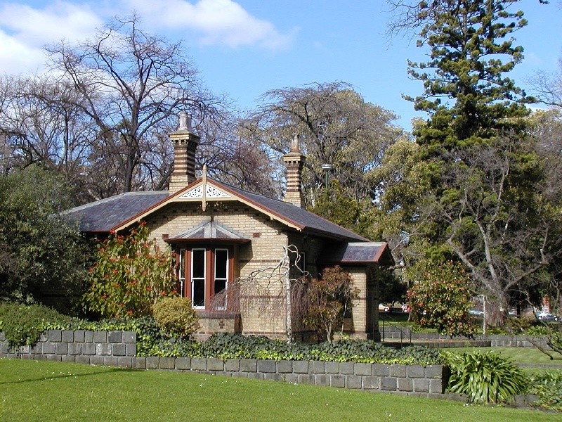 fitzroy gardens east melbourne cottage she project 2004