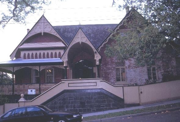 h00552 1 alloarmo grattan st hawthorn external front view she project 2003