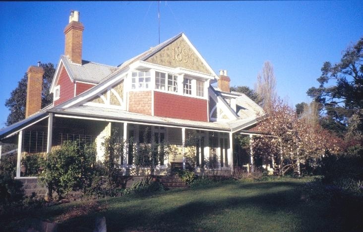 h01179 1 pastoria homestead baynton rd kyneton front view she project 2003