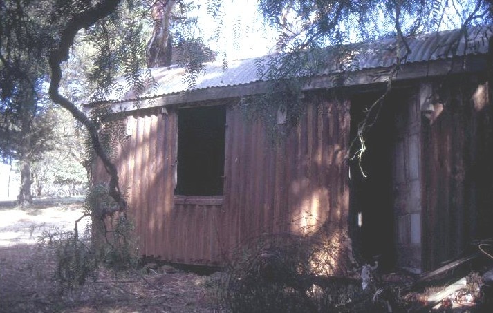 h01131 prefabricated iron cottage mt duneed rd mount duneed front left aspect she project 2003