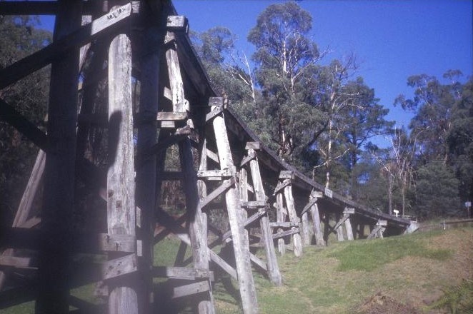 h01439 rail bridge over monbulk creek selby towards menzies creek she project she