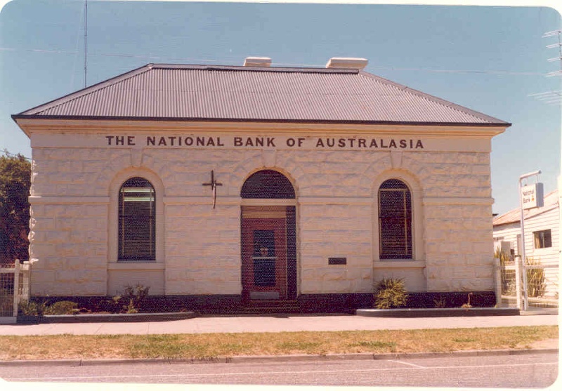 h00399 1 national bank maffra 1977