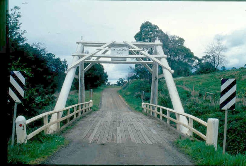 h02069 hiawatha bridge 1