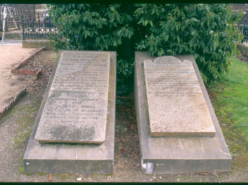 h01007 soldiers memorial graves