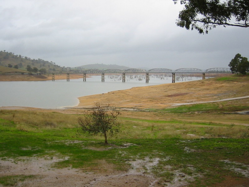 h00989 bethanga bridge south from vic 02 jun20044 mz