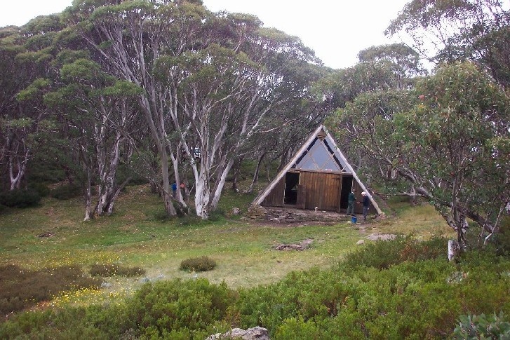 h00046 gantner hut from the lookout feb2005 as 004