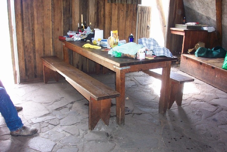 h00046 gantner hut table and benches feb2005 as 007