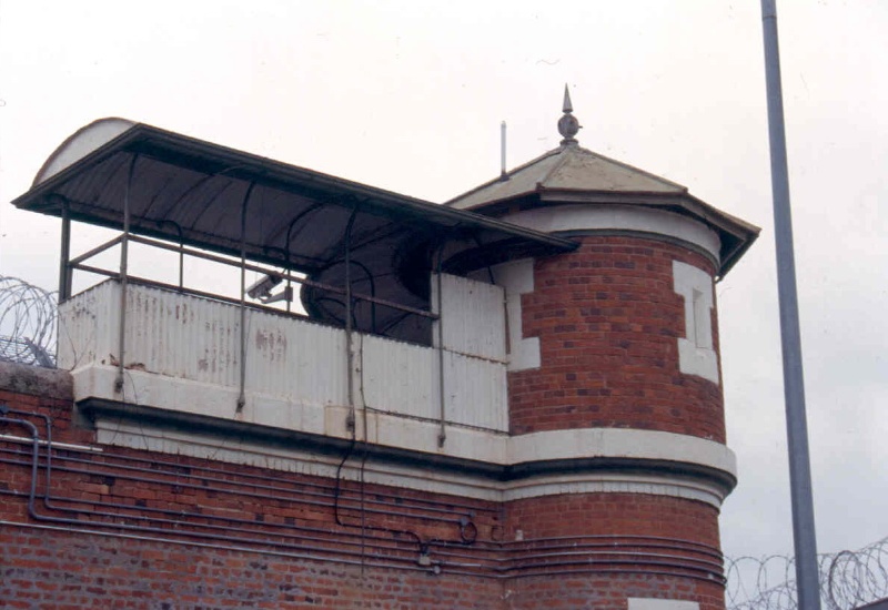 H1550 HM Prison Bendigo Tower and Guard Post 01 Aug 2004