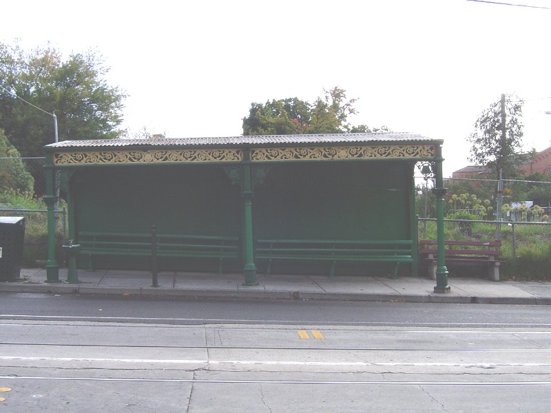 H0173 Tram shelter Kew front