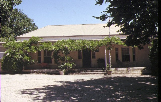 Darra Homestead Meredith Front View