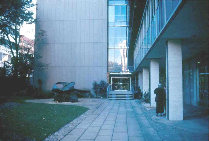 ICI House Nicholson Street East Melbourne Garden Entrance