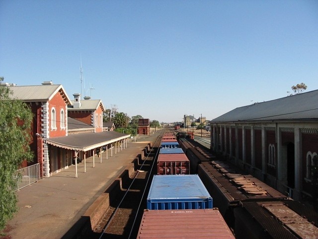 Echuca RWS Complex from North February 2002.