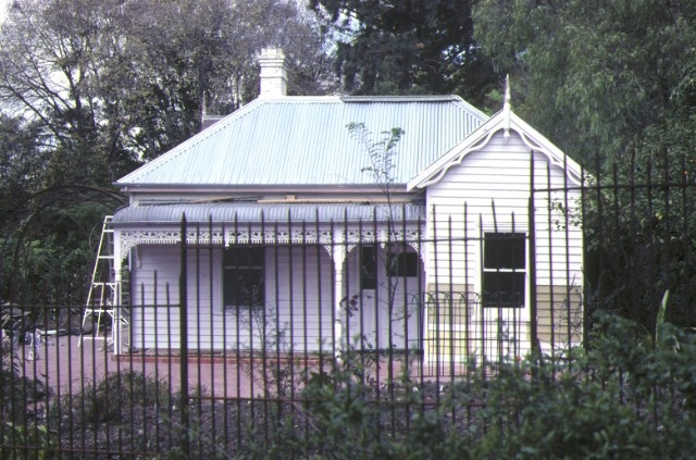 Royal Botanic Gardens Birdwood Avenue South Yarra Directors Cottage September 1981