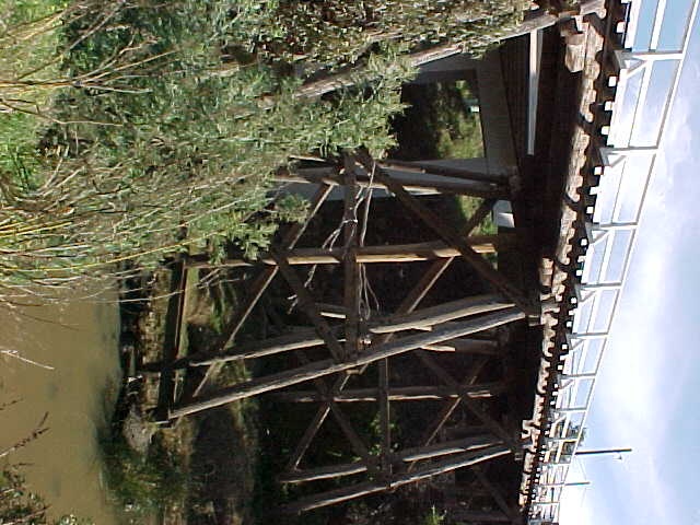 Trestle bridge tresle detail May 2001