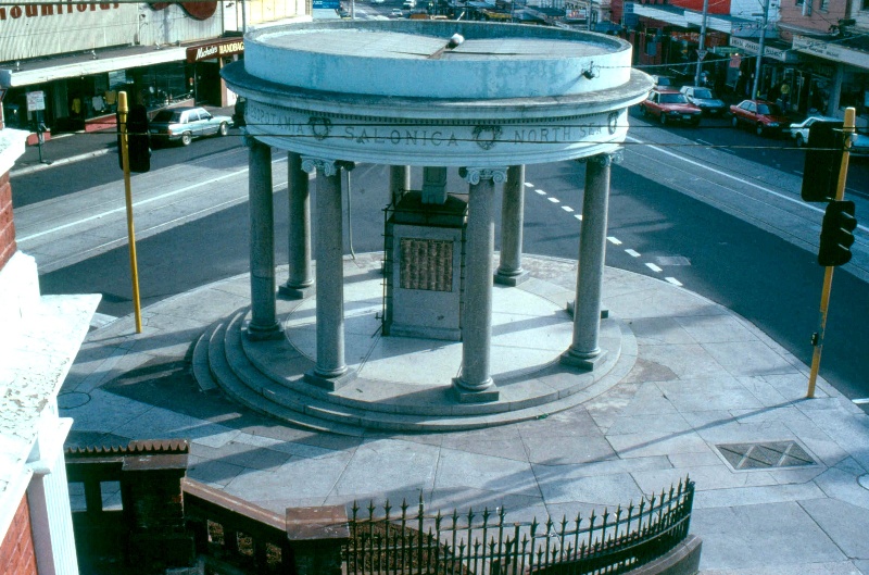 Kew War Memorial 2004