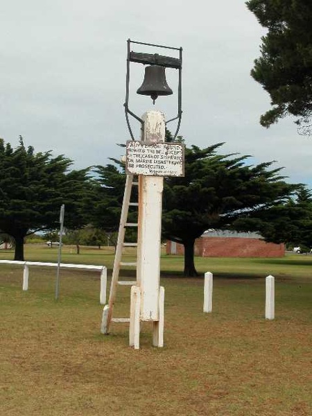 Convincing Ground Queenscliff Wreck Bell