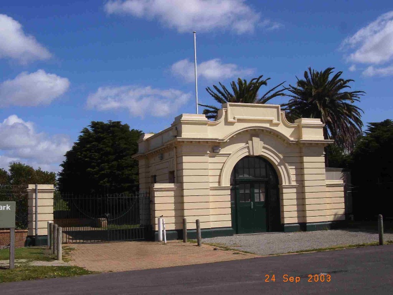 Newport A &amp; B Power Station Gatehouse (former) and Canary Island Palms, Hobsons Bay Heritage Study 2006