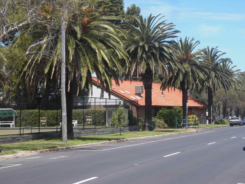 Dennis (Lyons Street) Reserve and Coronation Lamp, Hobsons Bay Heritage Study 2006