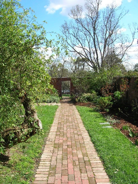 Manningham Heritage Garden &amp; Significant Tree Study 2006