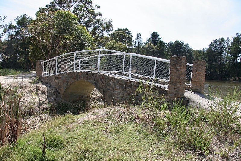 H0398 Callembeen Pk 14 Feb 07 PM2 Footbridge