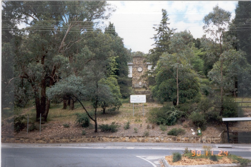 22713 Warrandyte War Memorial - Yarra Street, Warrandyte