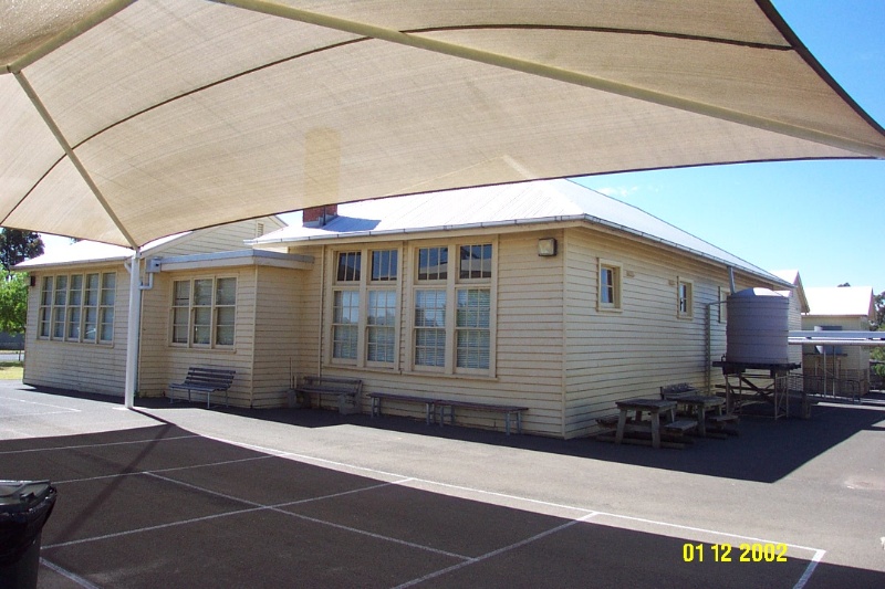 23257 Consolidated School Balmoral 2174
