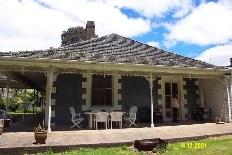 23189 Brisbane Hill north verandah 0288