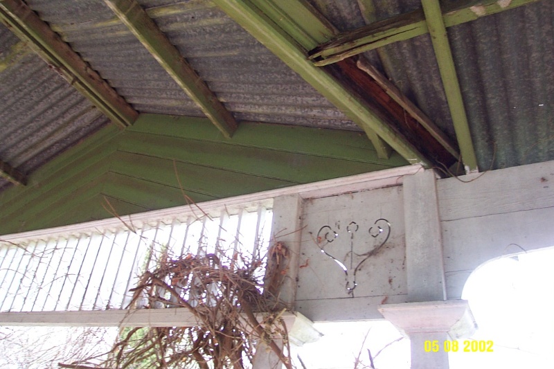 23419 Lovatdale Glenthompson detail of verandah 1236
