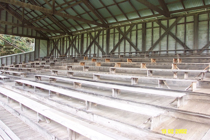 23379 Grandstand Racecourse Penshurst seating 1545