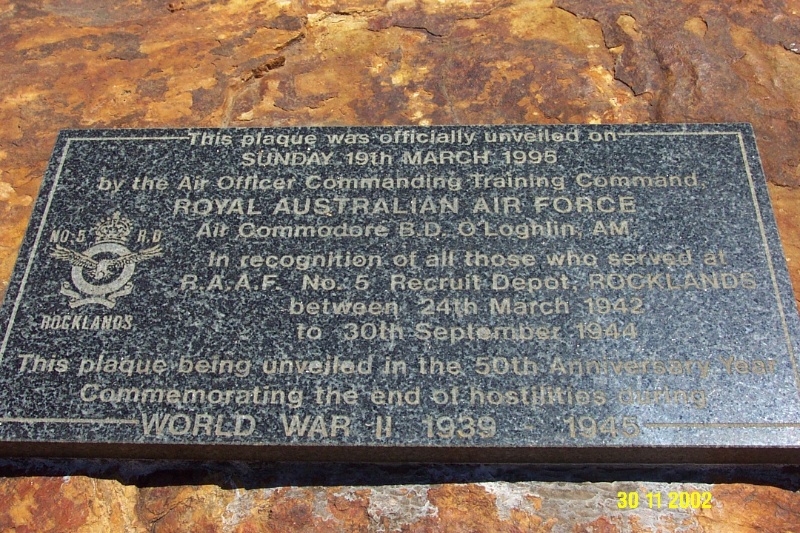 23255 Rocklands Reservoir RAAF plaque 2090