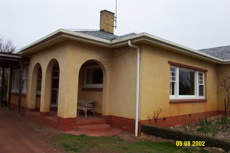 23399 Wintoc Glenthompson east porch 1202