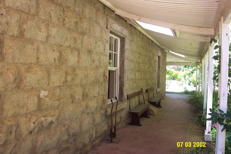 23426 Woodhouse side verandah 1731