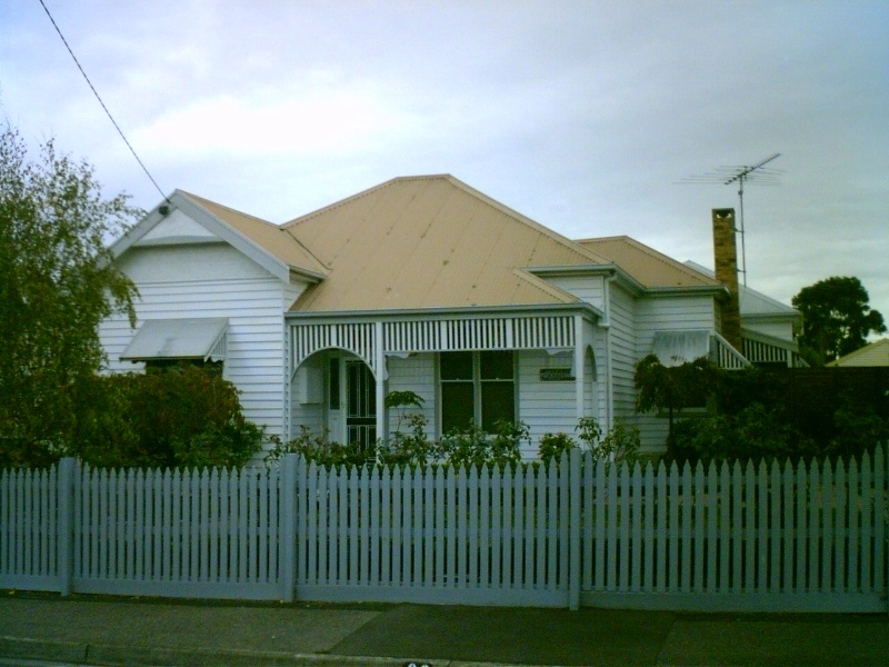 36 Cairns Avenue