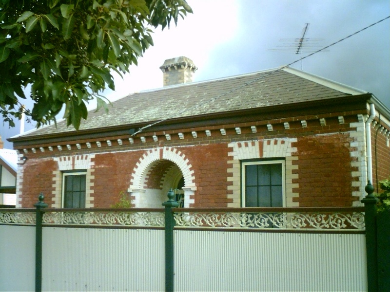 318 Latrobe Terrace, Newtown