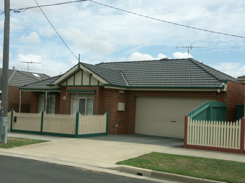 32 Shackleton Street, Belmont