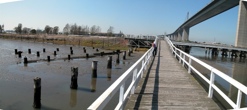 Stony Creek Wharf Maribyrnong March 2003 001